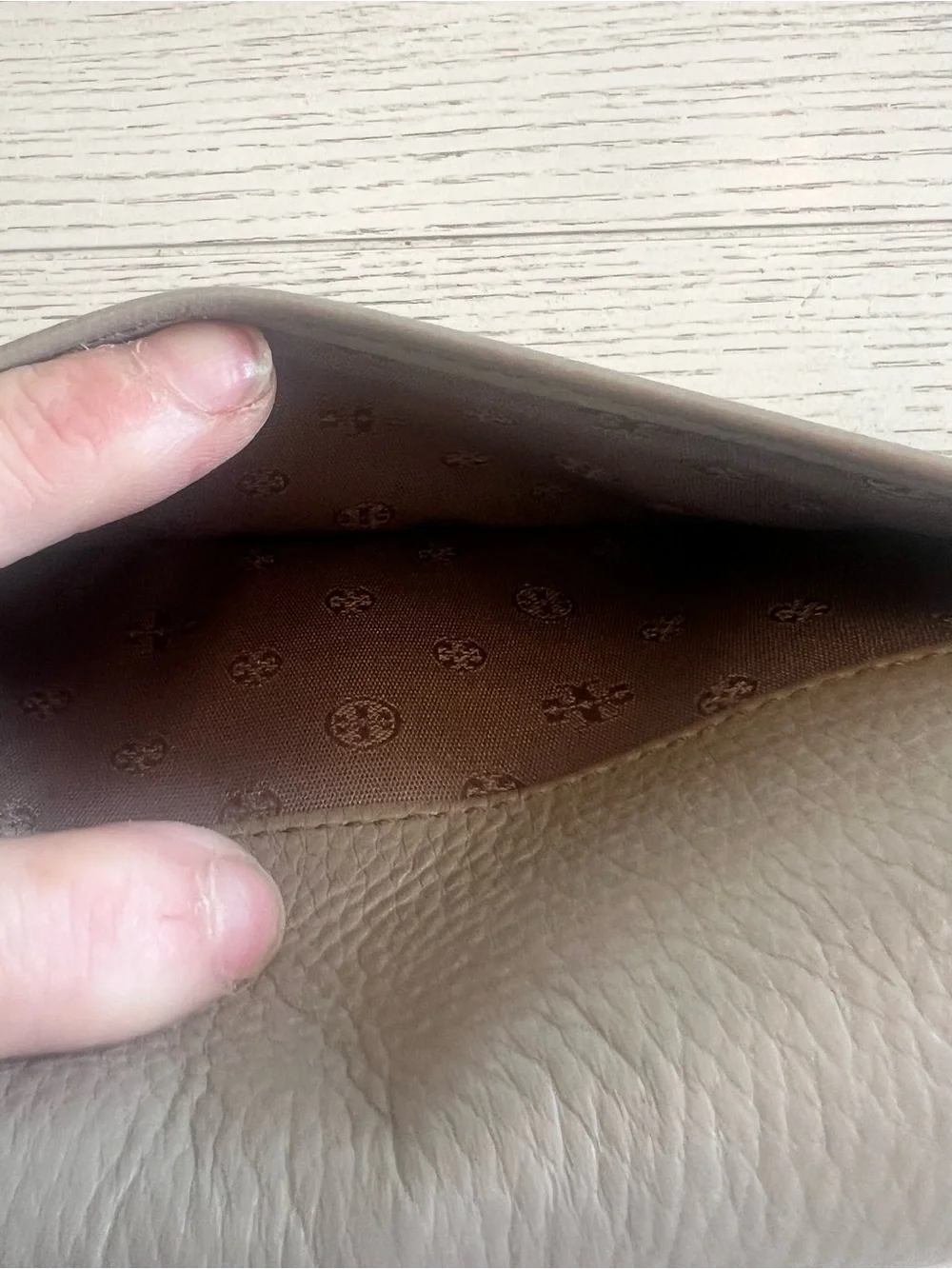 Tory Burch Taupe Leather Logo Continental Wallet